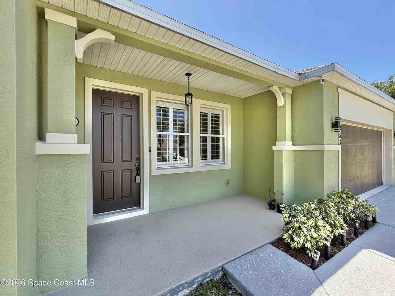 1453 Santa Anna St Se - Photo 3 of 32