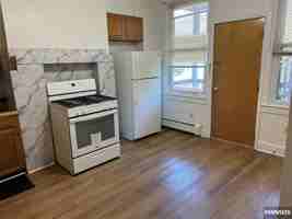 featured image of 139 Johnston Ave ##3