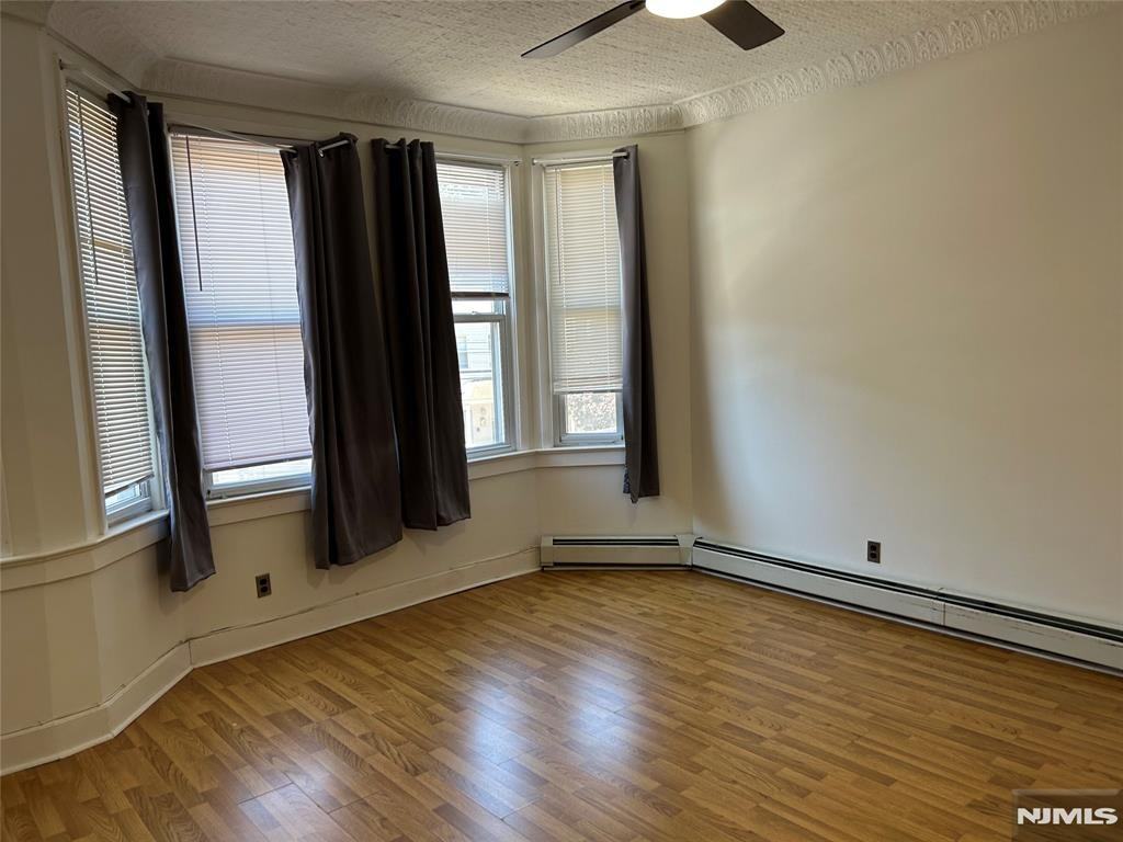 139 Johnston Ave ##3 - Photo 5 of 12
