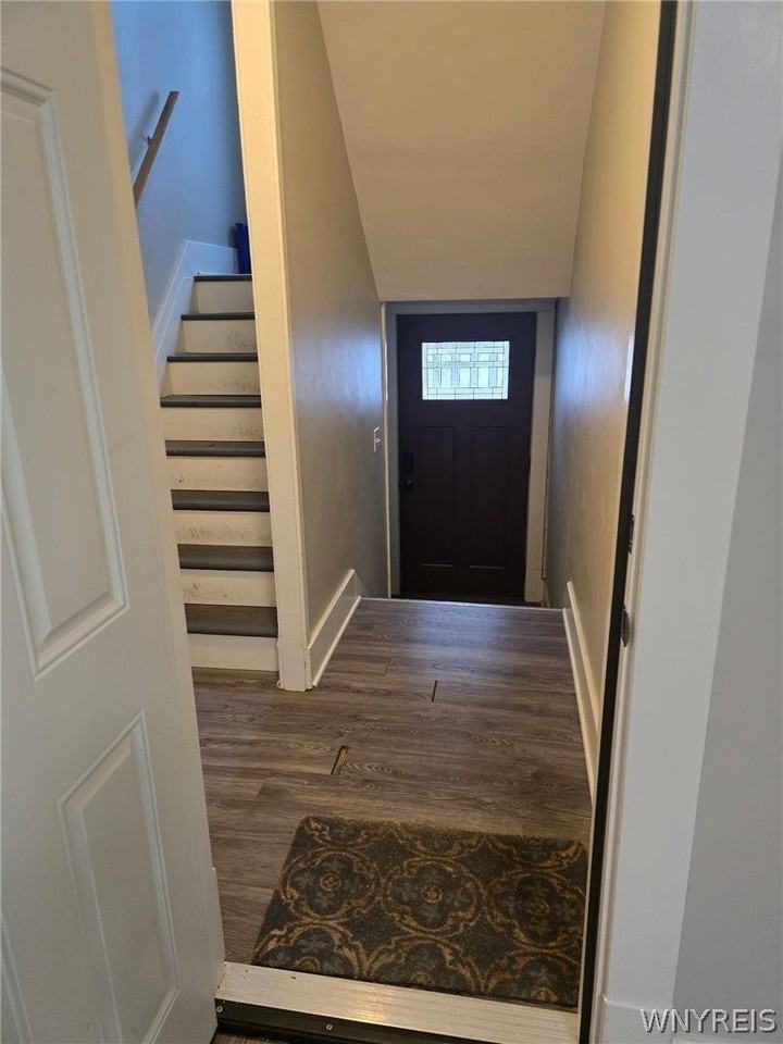 745 Crescent Ave - Photo 4 of 15