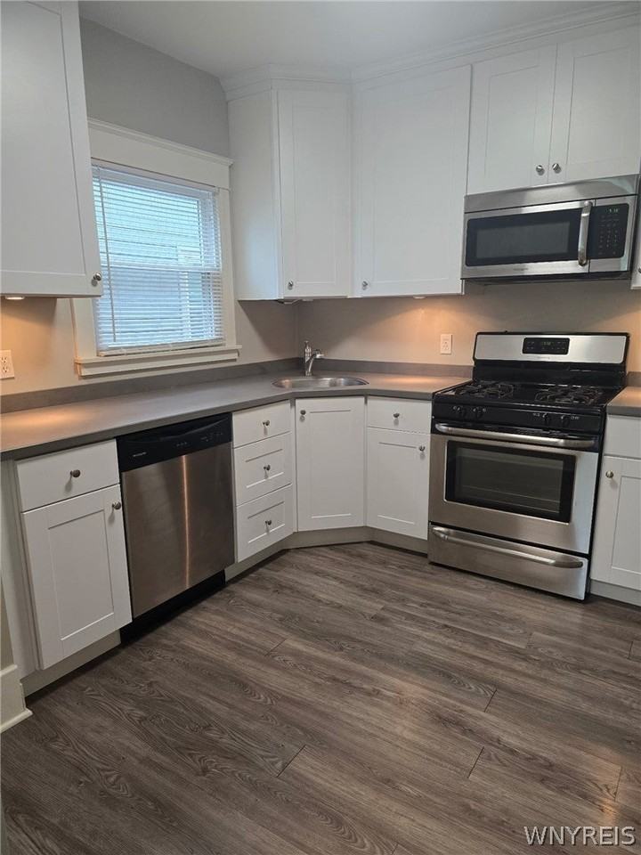 745 Crescent Ave - Photo 5 of 15