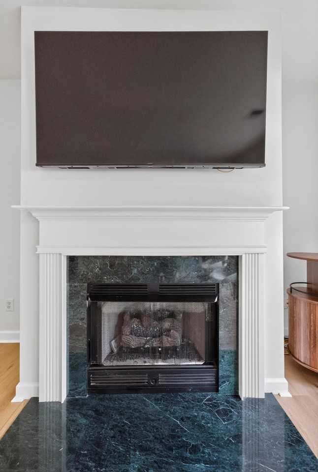 1201 Grove Park Dr - Photo 7 of 22
