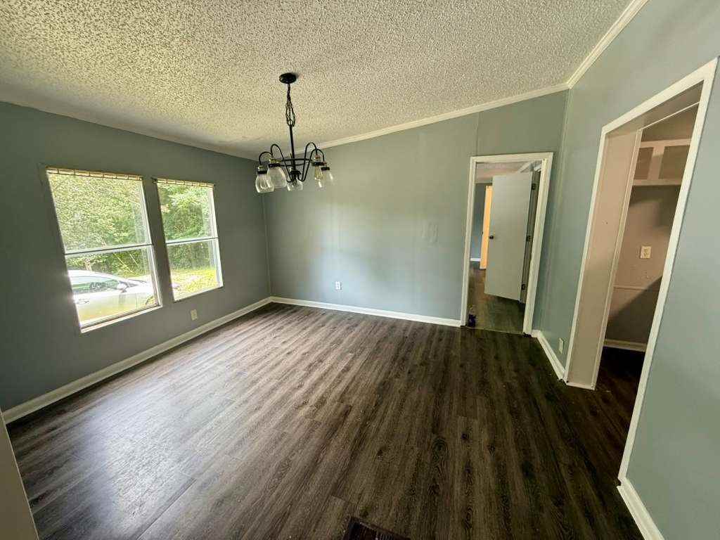 3901 Coker Rd - Photo 6 of 11