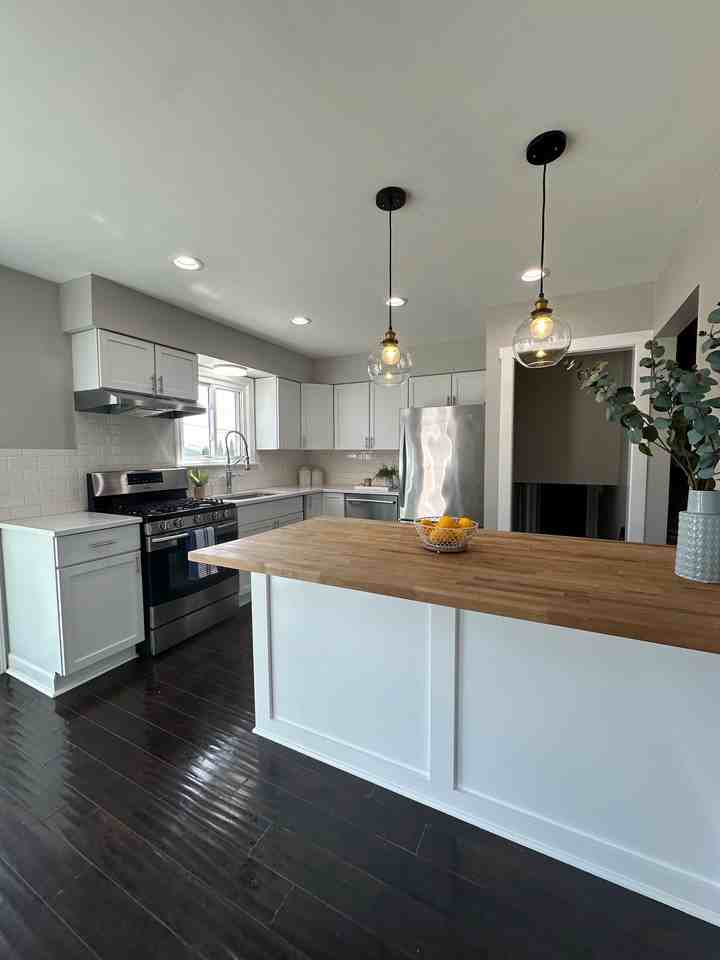 561 Eastwood Dr - Photo 6 of 25