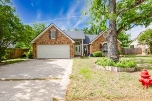 2106 Heather Dr - Photo 1 of 1