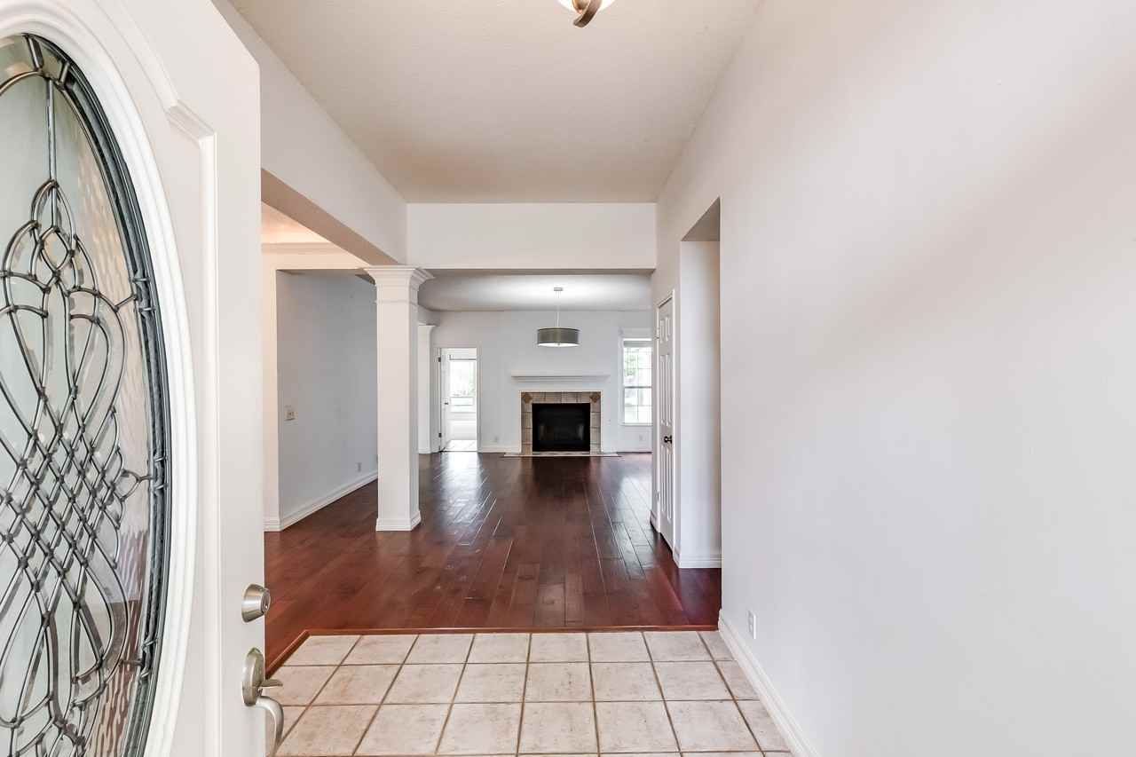 2106 Heather Dr - Photo 5 of 7