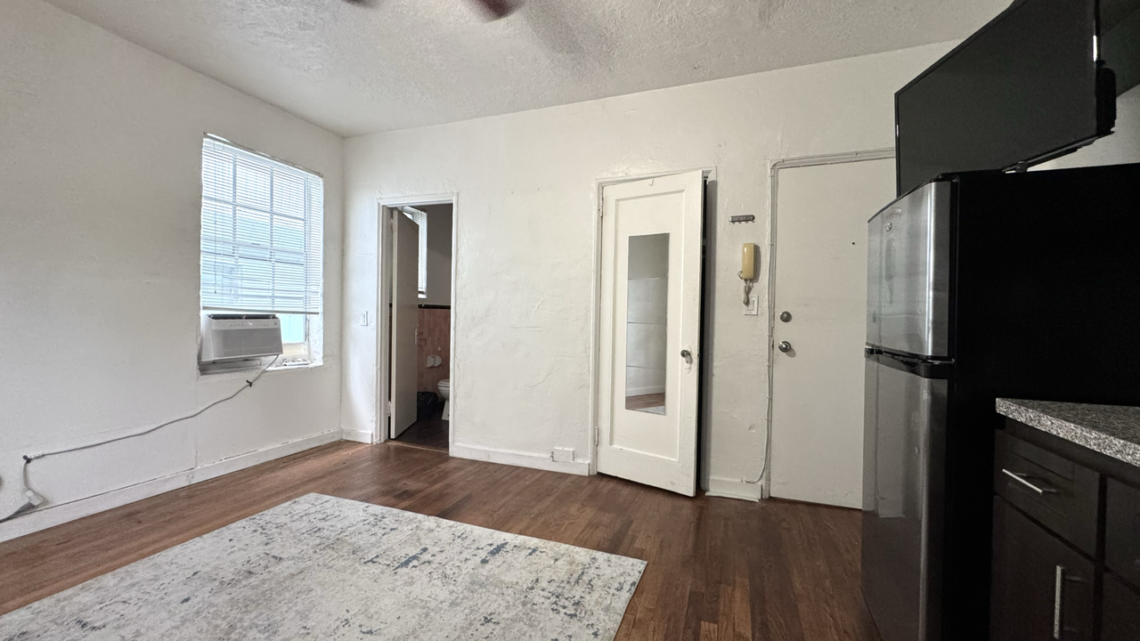 751 Euclid Ave #2A - Photo 3 of 5