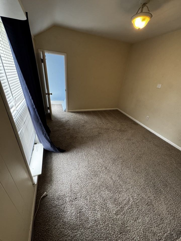 1208 Chestnut Ave #3 - Photo 5 of 11