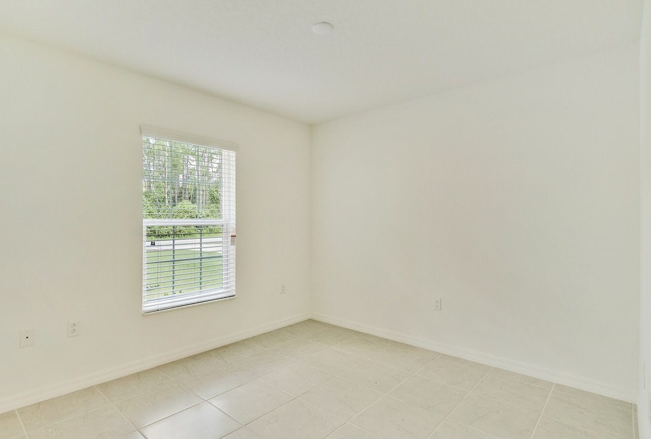 24 Farnum Ln #A - Photo 6 of 26
