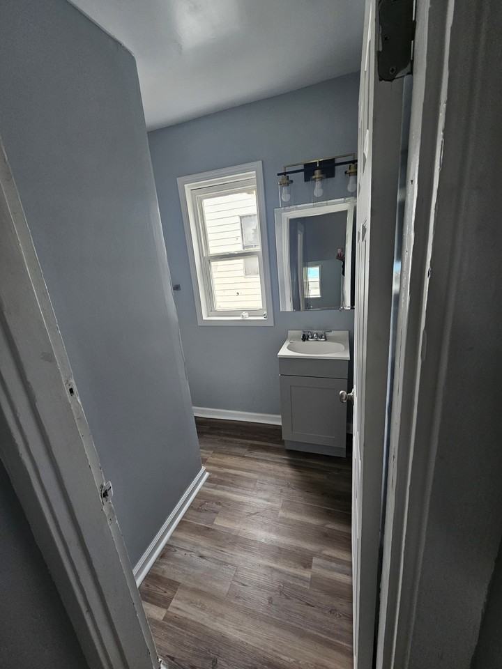 3154 River Rd - Photo 7 of 13