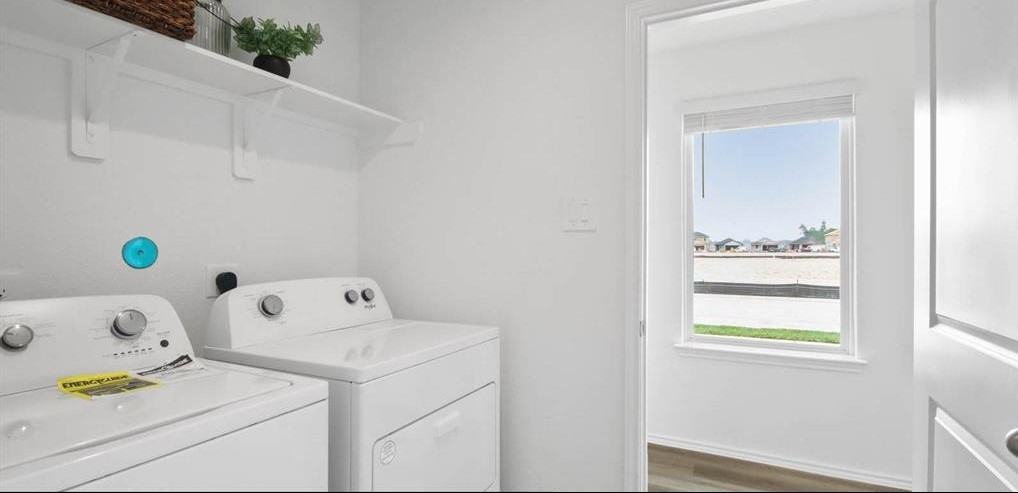 23823 Desert Peach Dr - Photo 2 of 7