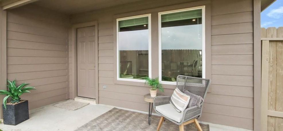 23823 Desert Peach Dr - Photo 4 of 7