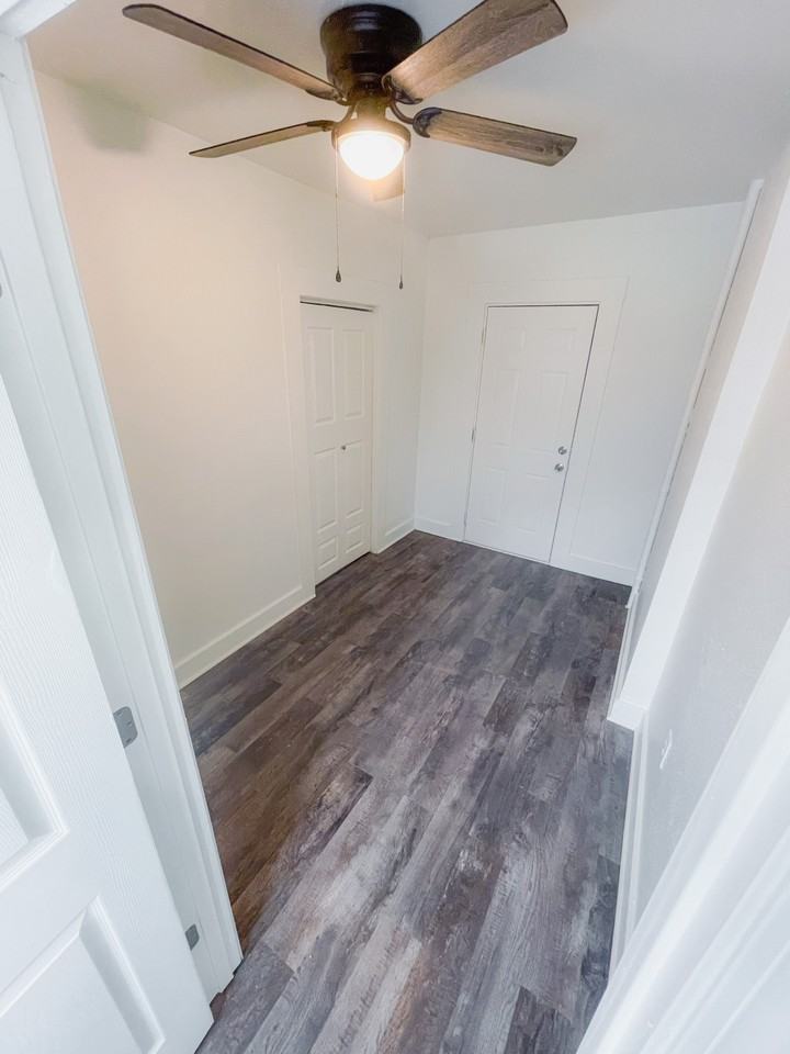 713 20th St #1915-3 - Photo 6 of 9