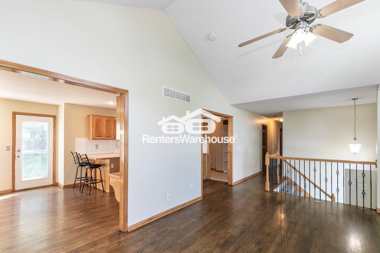 804 Stratford Dr - Photo 6 of 31
