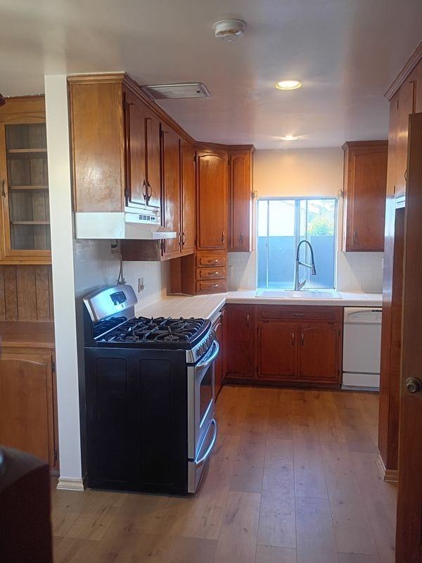 618 Anza Pl - Photo 2 of 3