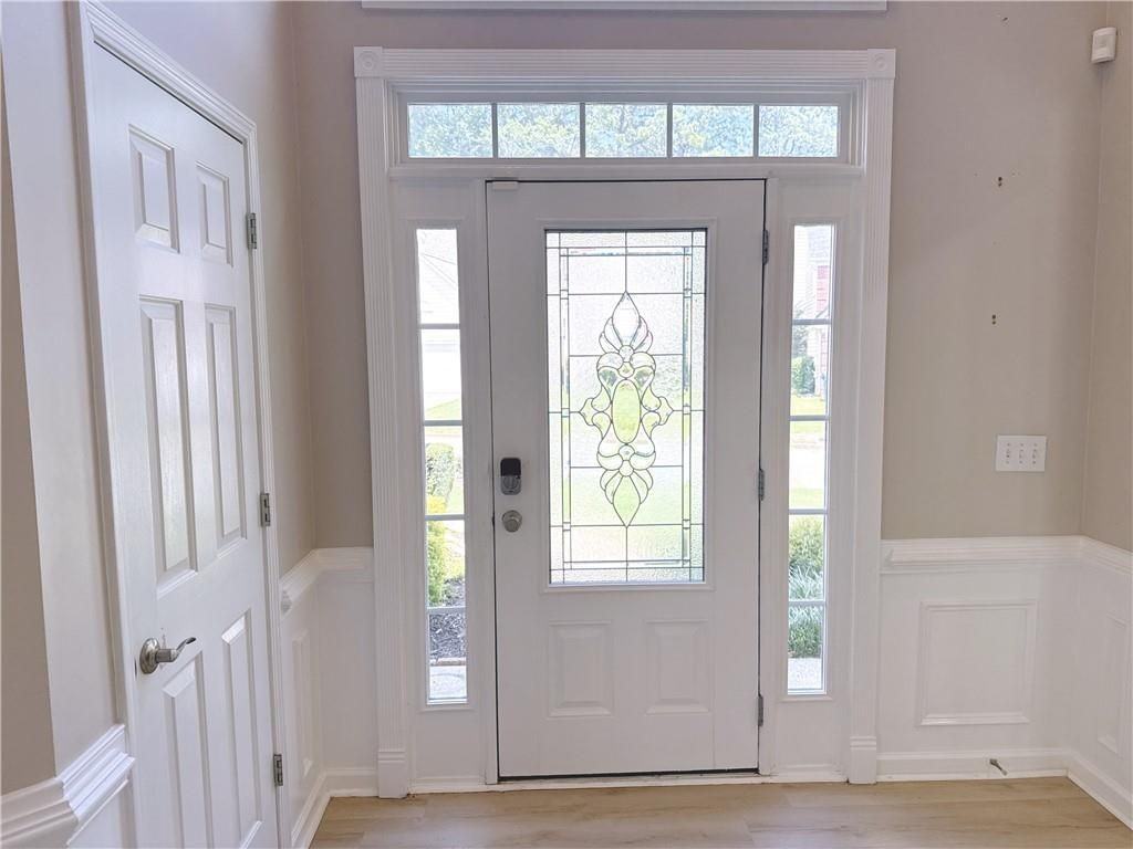 3361 Shallowford Green Dr - Photo 3 of 30