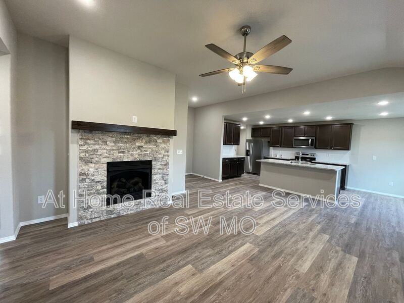 2108 N 21st St - Photo 2 of 14
