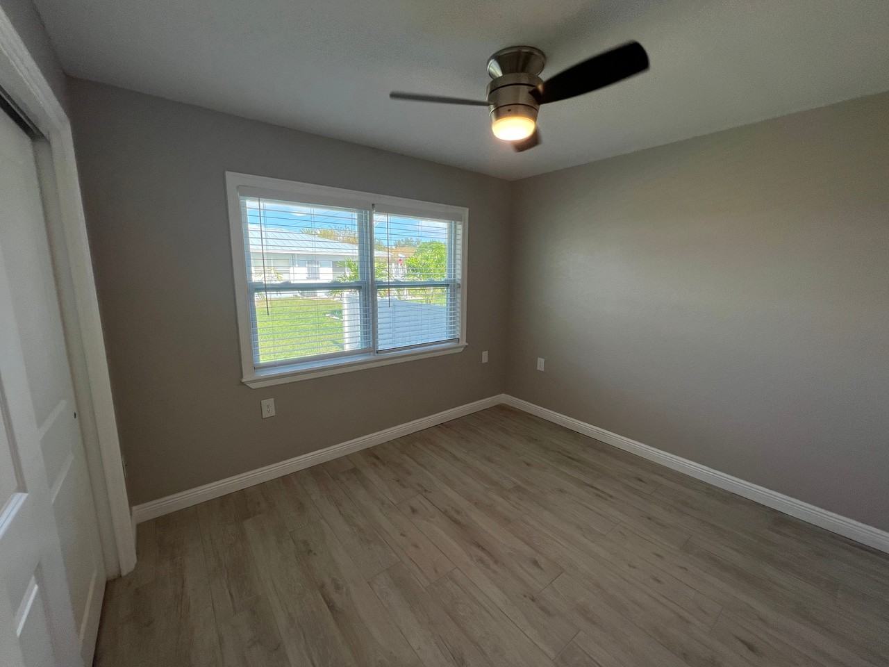 575 8th St Sw #7 - Photo 6 of 8