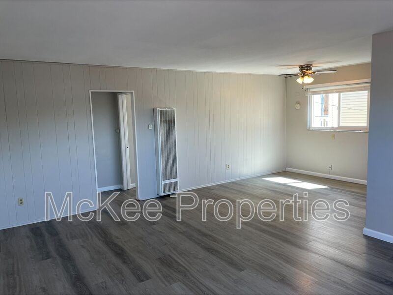 816 1/2 Diamond St - Photo 2 of 8