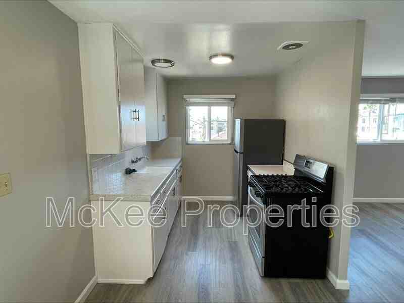 816 1/2 Diamond St - Photo 3 of 8