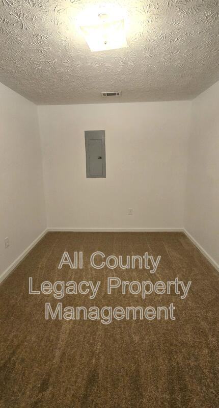 33 Maria Cir - Photo 5 of 7