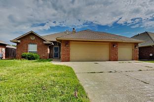 1717 Sw 32nd St - Photo 1 of 1