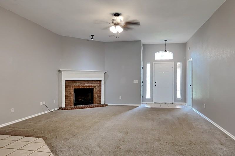 1717 Sw 32nd St - Photo 2 of 18