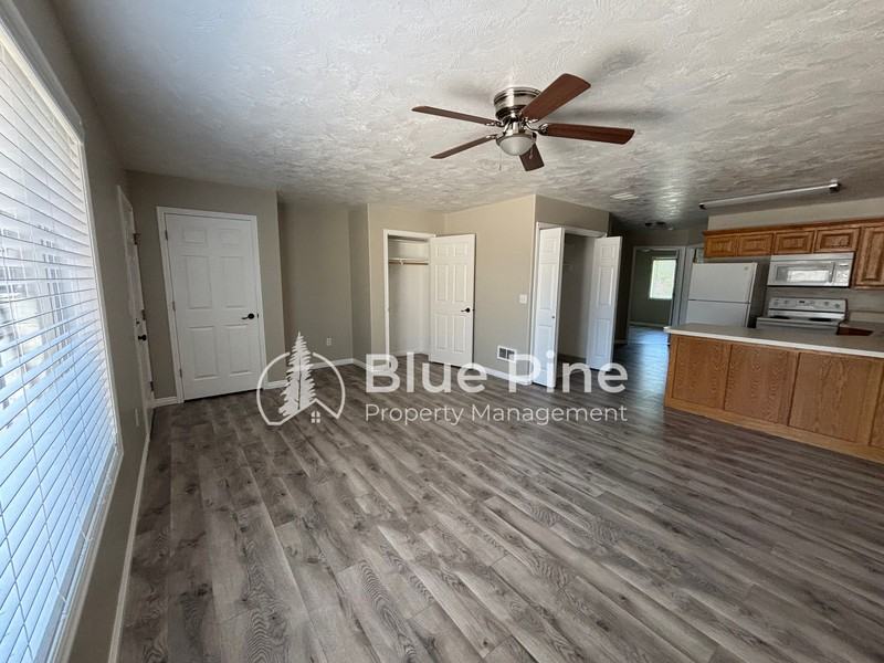 139 Stockham Blvd #2 - Photo 2 of 8