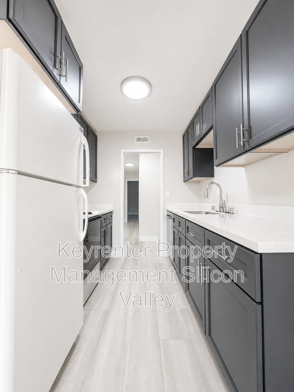 1104 Delna Manor Ln #3 - Photo 4 of 13