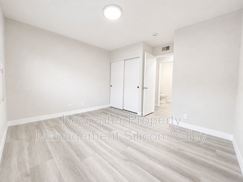1104 Delna Manor Ln #3 - Photo 7 of 13