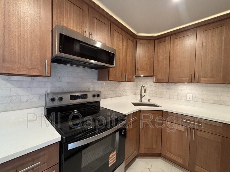 12 Mills Rd - Photo 5 of 35