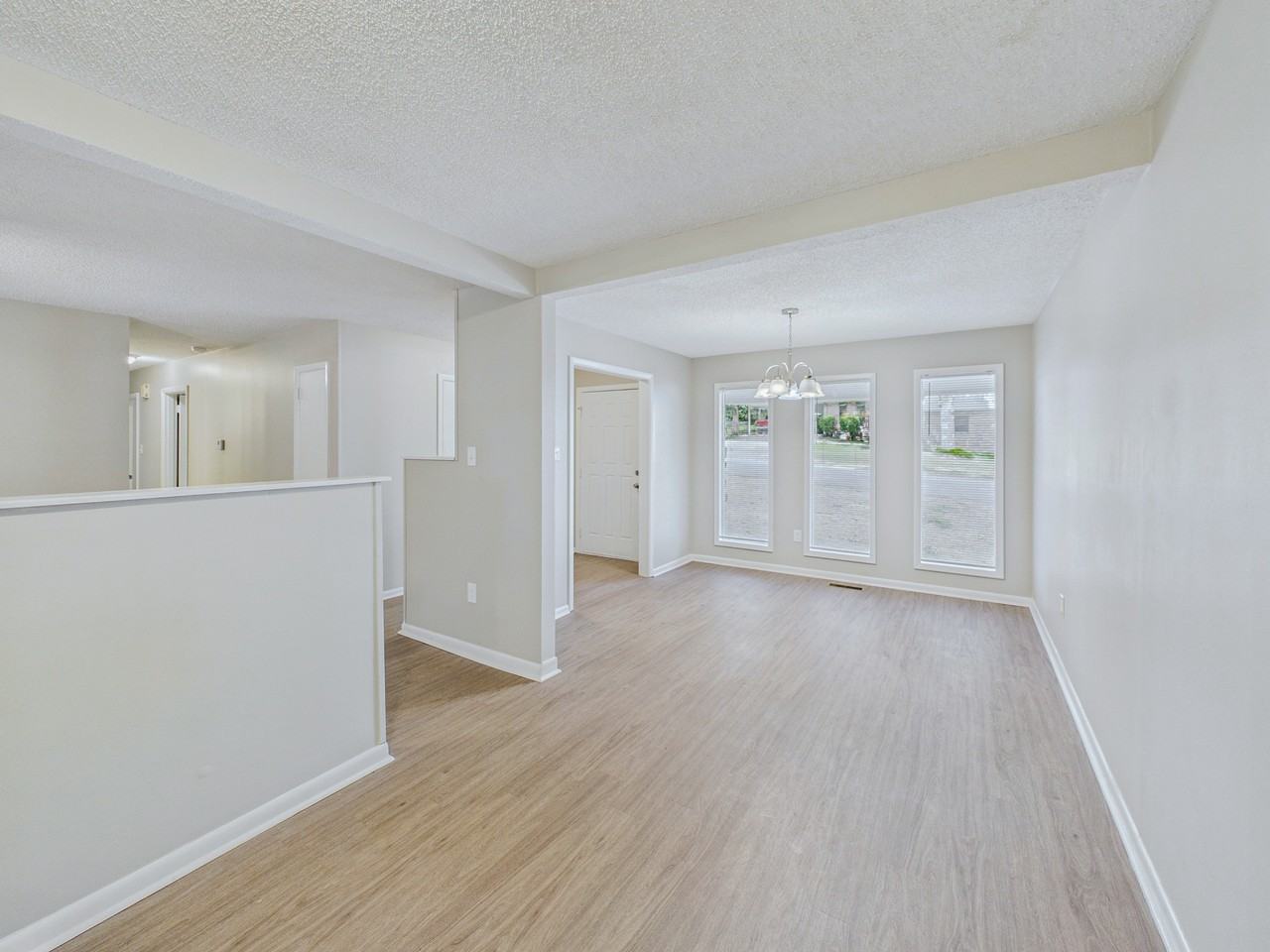 8210 Park Ave - Photo 3 of 23