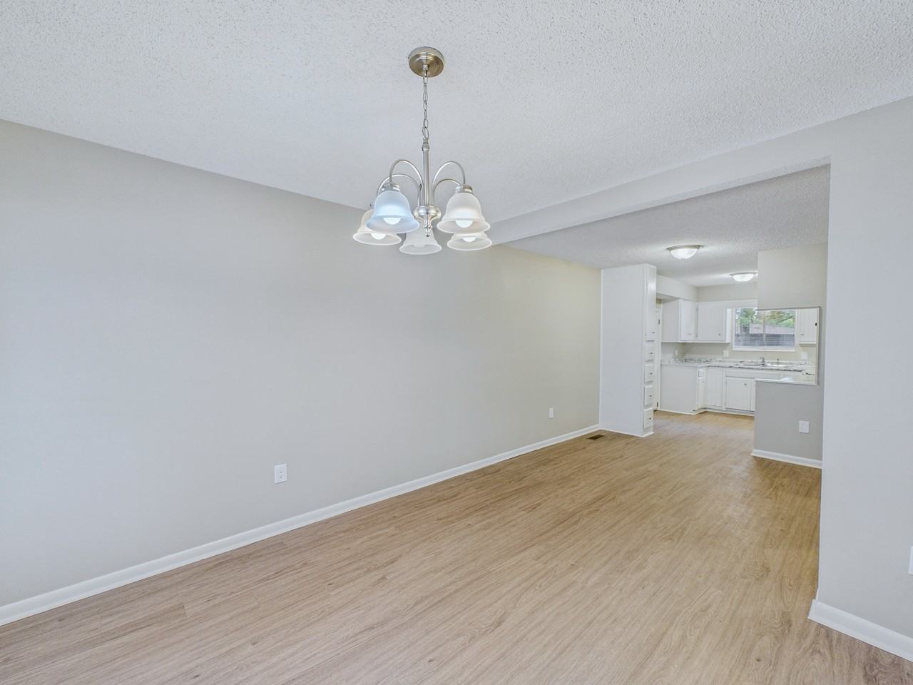 8210 Park Ave - Photo 7 of 23
