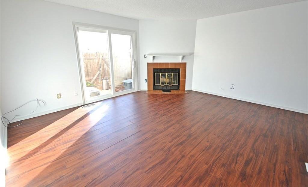 2438 Lexington Village Ln - Photo 5 of 23