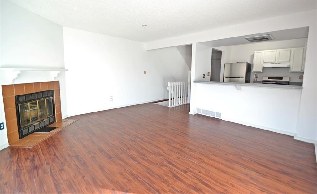 2438 Lexington Village Ln - Photo 6 of 23