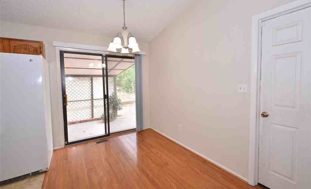 5070 Alturas Dr - Photo 6 of 20