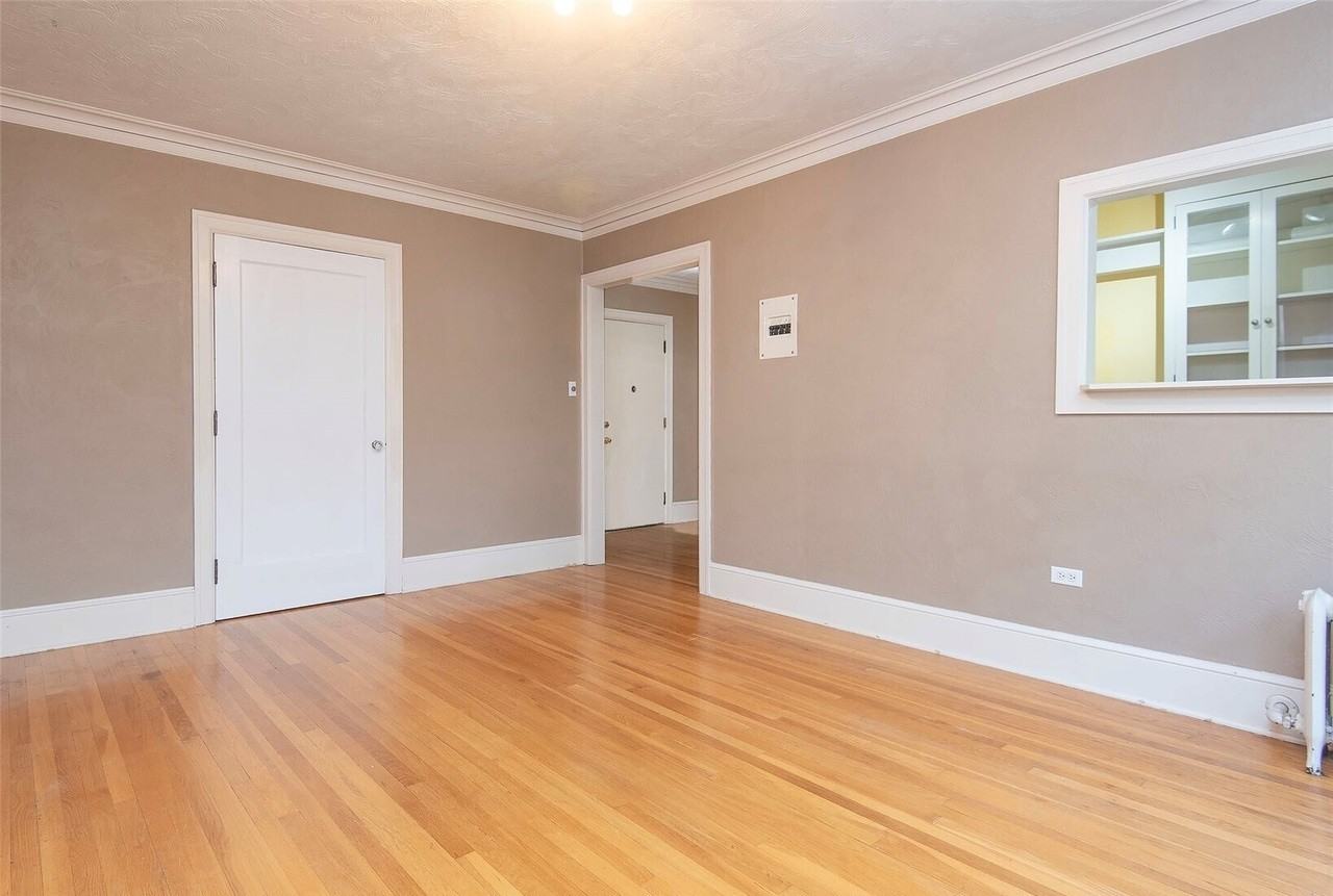 720 6th Ave - Photo 6 of 22