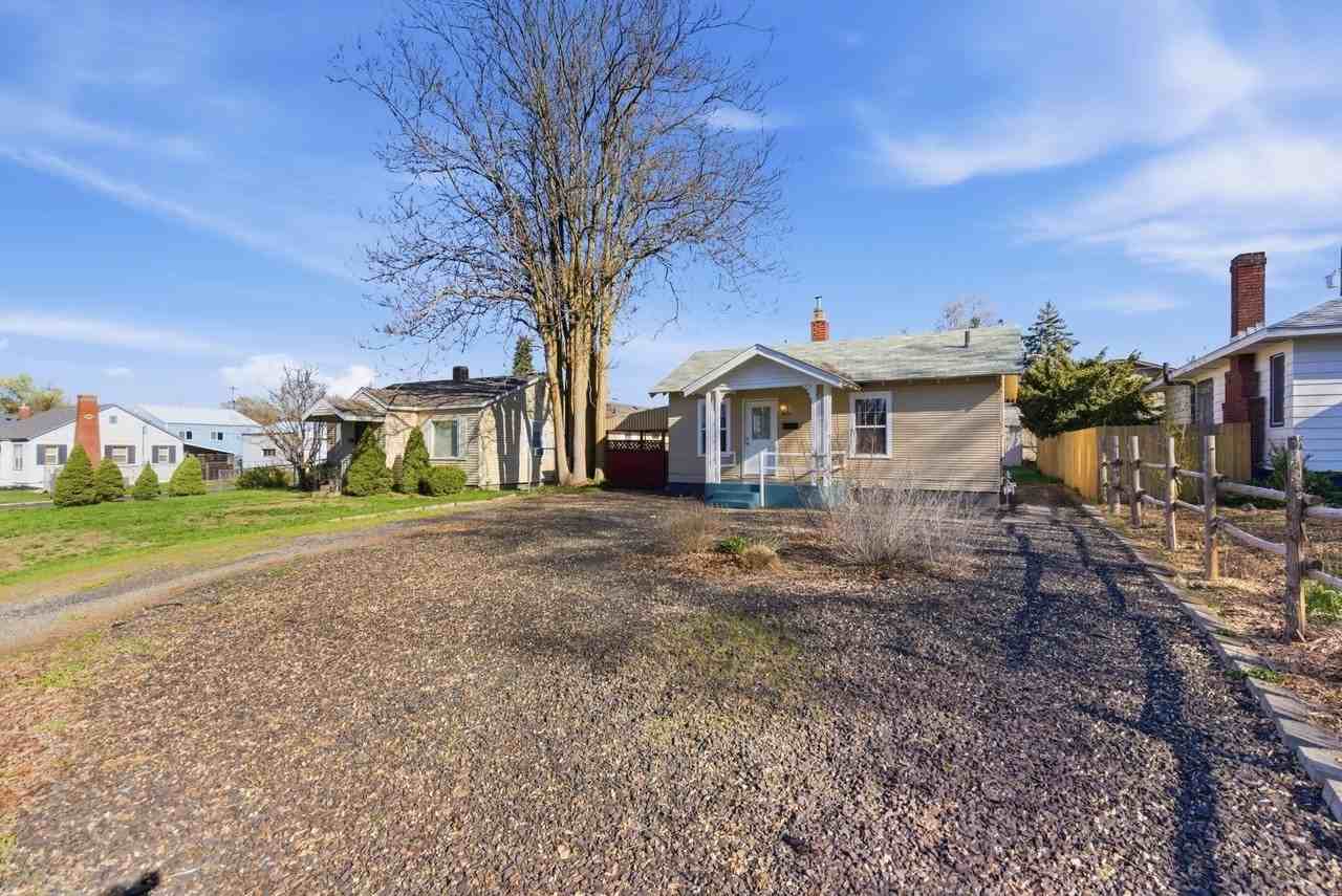 3424 W Providence Ave - Photo 2 of 20