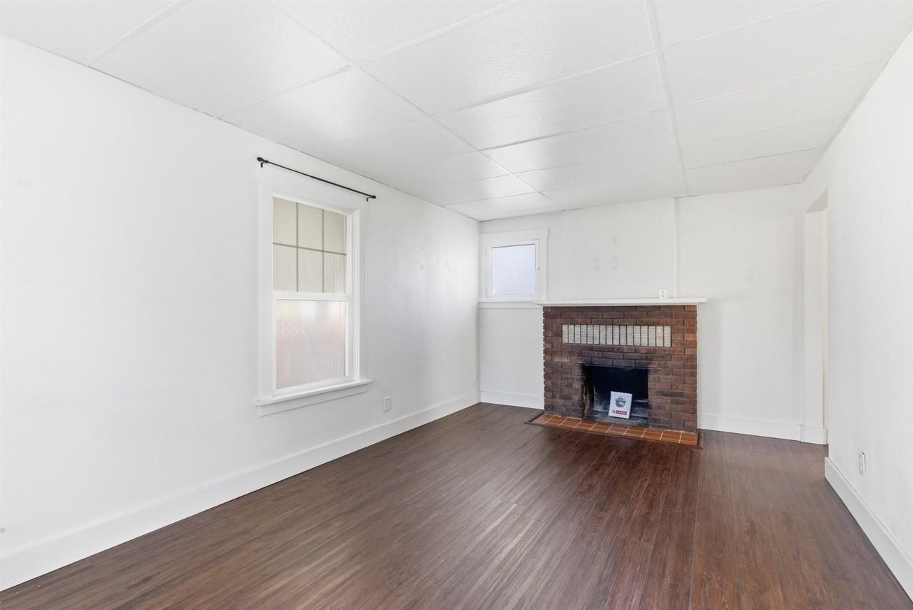 3424 W Providence Ave - Photo 4 of 20
