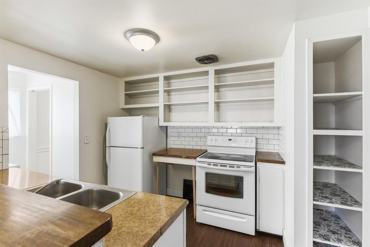 3424 W Providence Ave - Photo 6 of 20