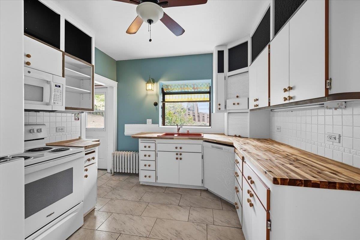 2817 S Scott St - Photo 7 of 21