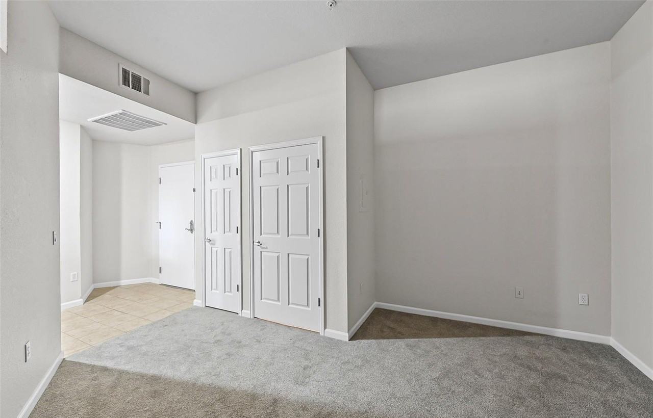 15475 Andrews Dr - Photo 4 of 20