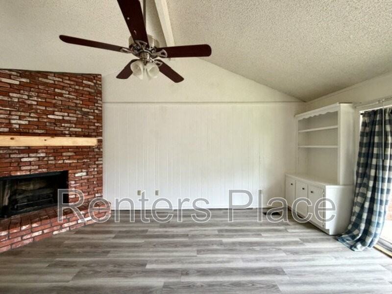 7324 S Canton Ave - Photo 7 of 14