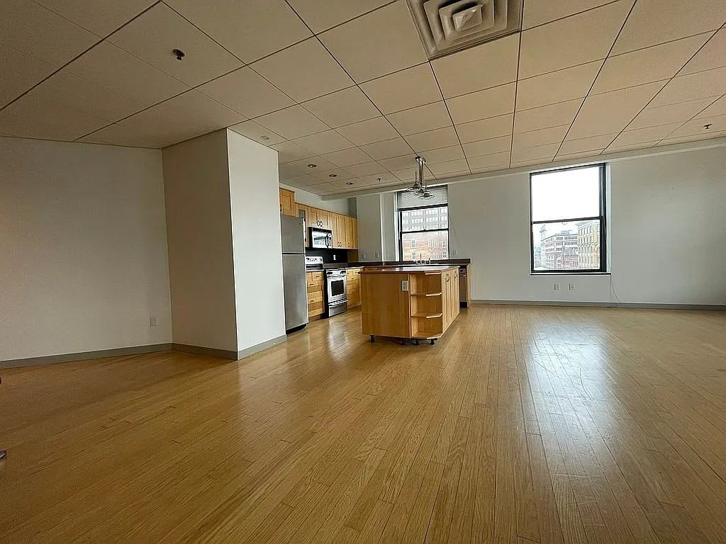 108 W Jefferson St - Photo 6 of 11