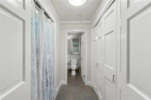 featured image of 555 S Main St