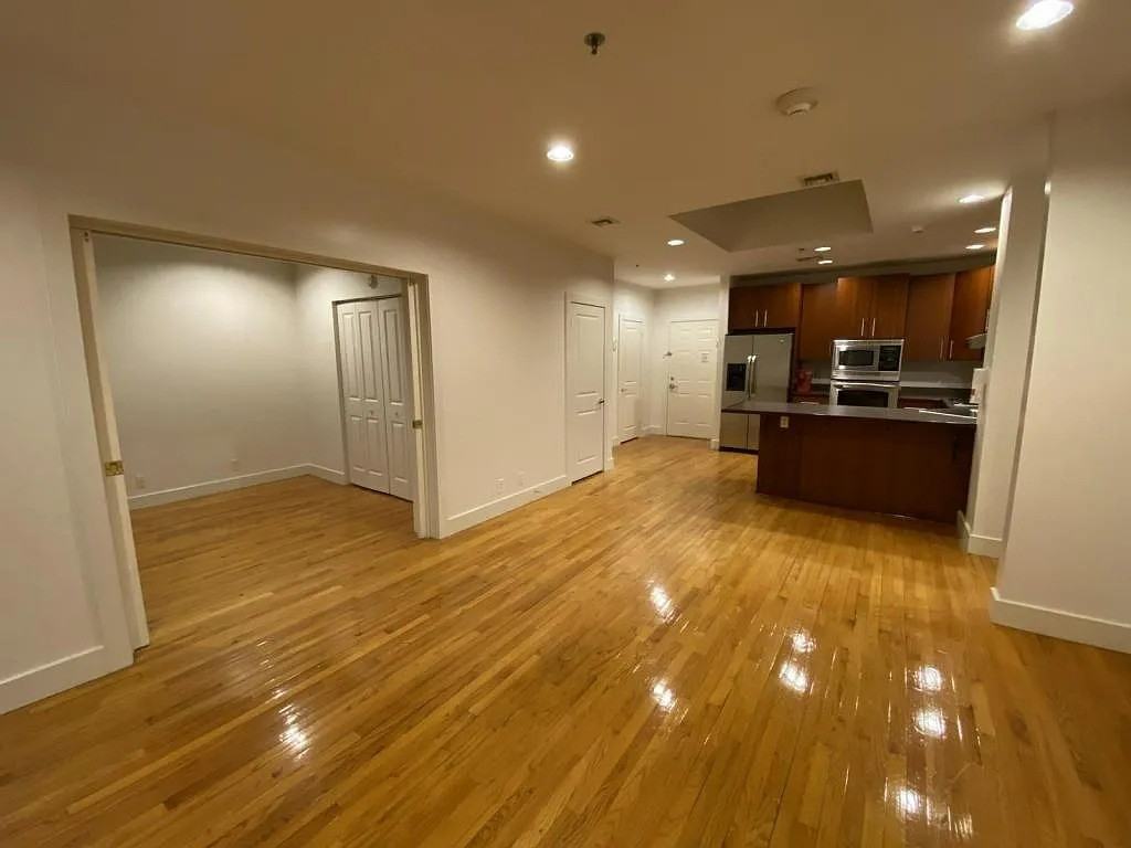 523 2nd Ave - Photo 7 of 10
