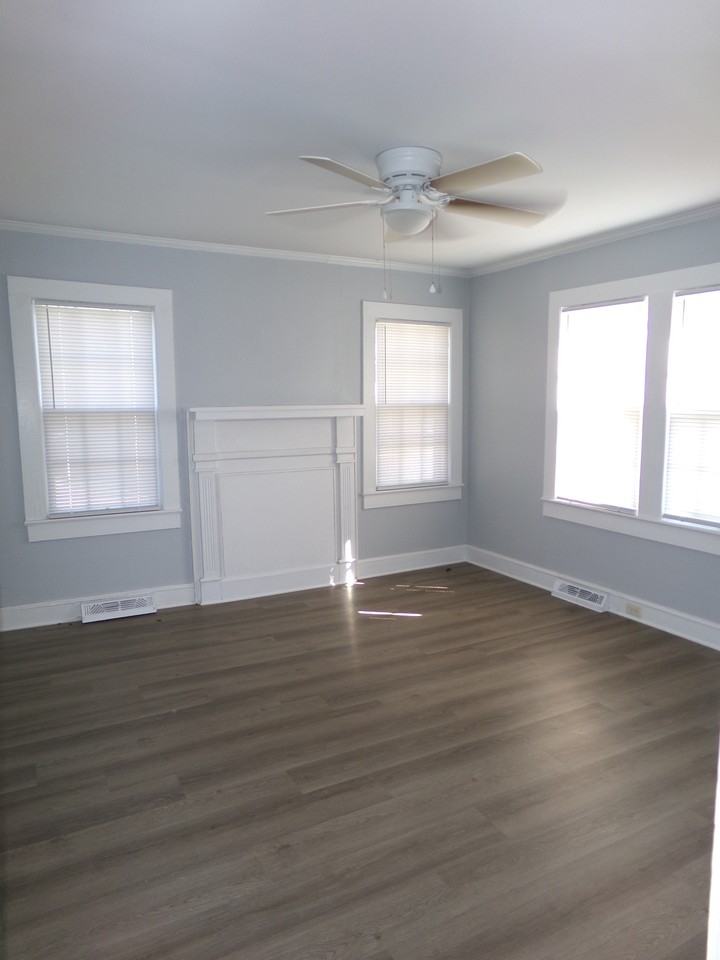 517 Concord Rd - Photo 3 of 12
