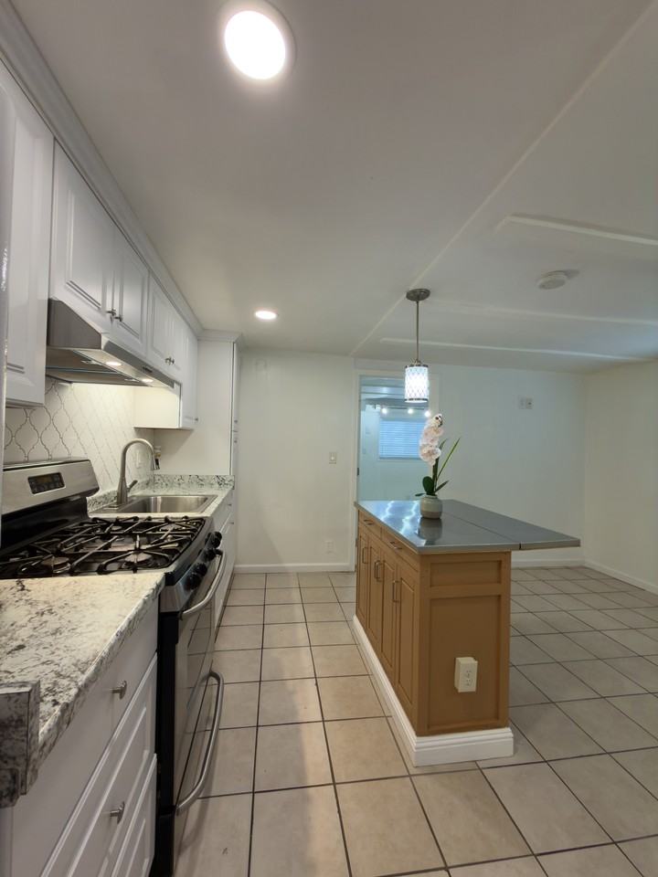 1204 W Prune Ave - Photo 3 of 12