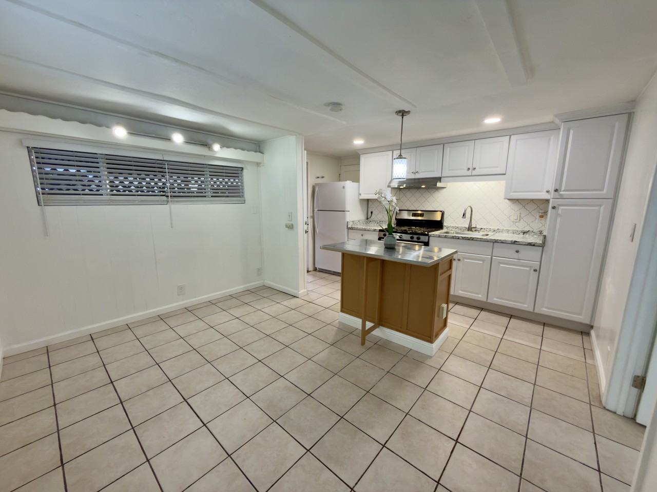1204 W Prune Ave - Photo 5 of 12