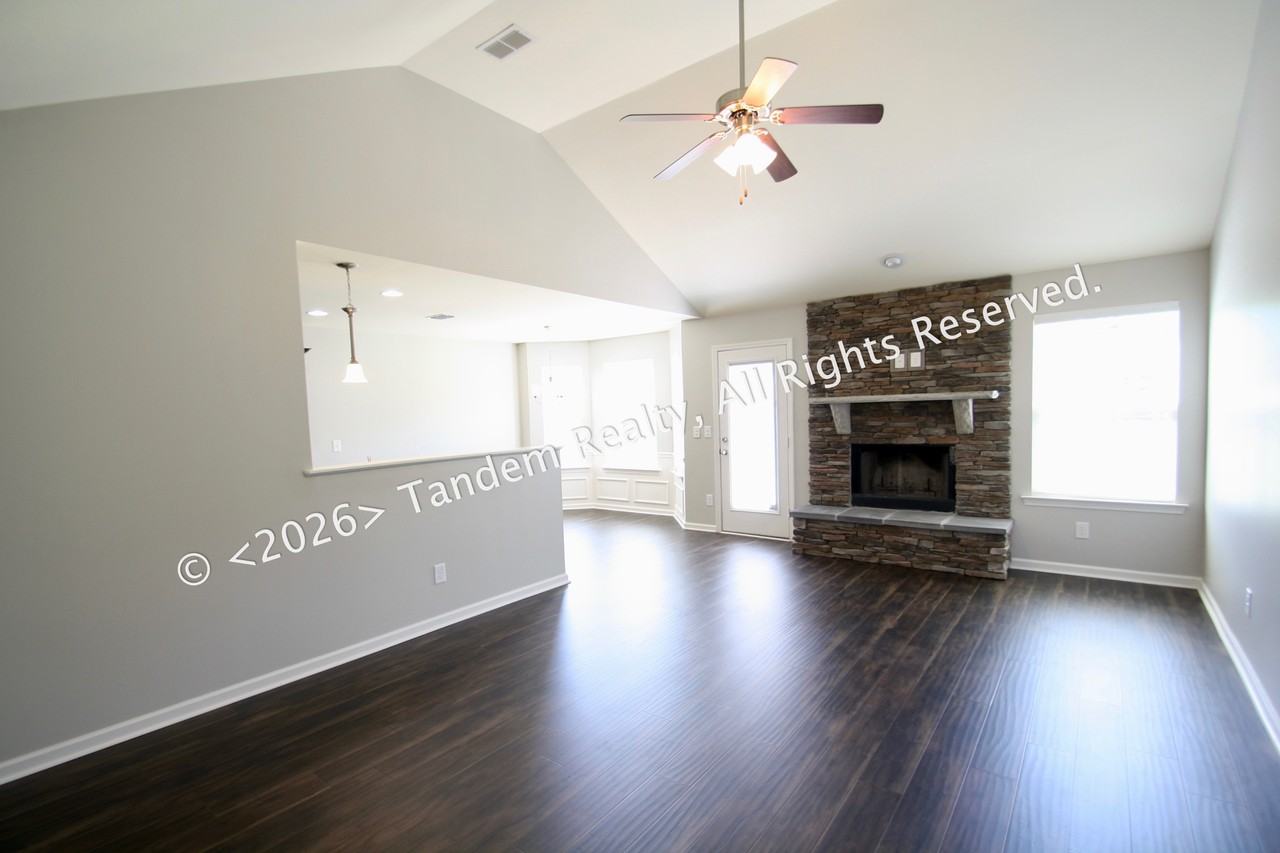 2115 Longhunter Chase Dr - Photo 2 of 23